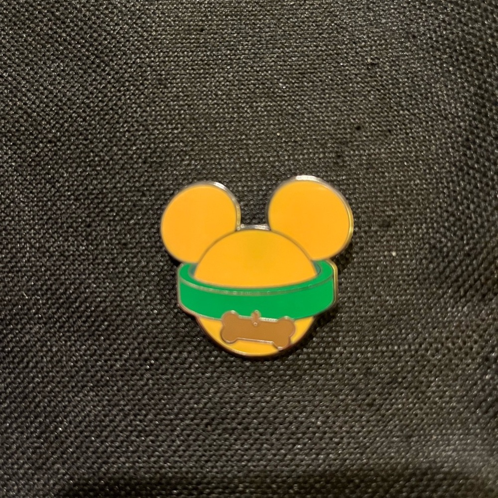 Disney pin